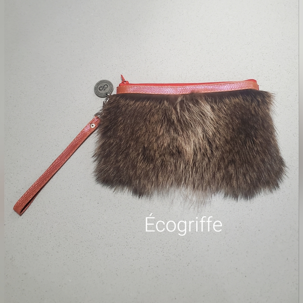 ÉCOGRIFFE Mignonne pochette en cuir véritable et fourrure recyclée